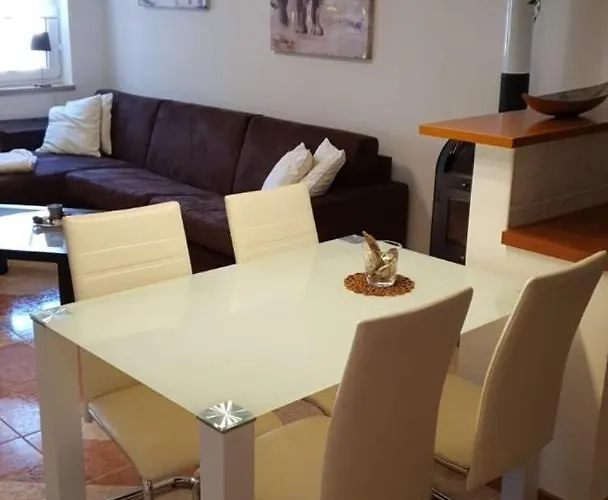 Second 아파트 반졸레